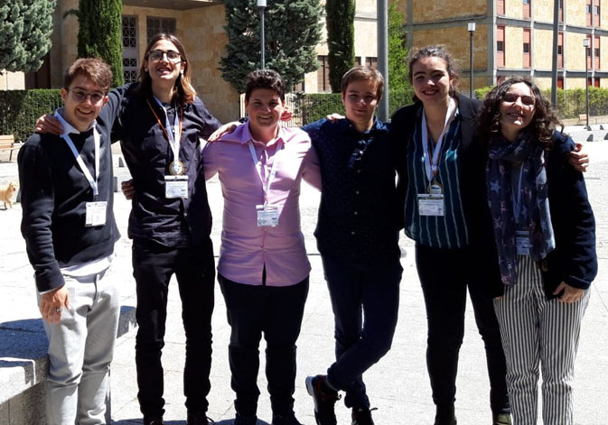 Estudiantado formado por la Universitat de València que ha participado en la fase nacional de la Olimpiada de Física.